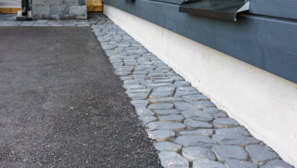 Best Recycled Asphalt Driveway Installation  in Roanoke, IN